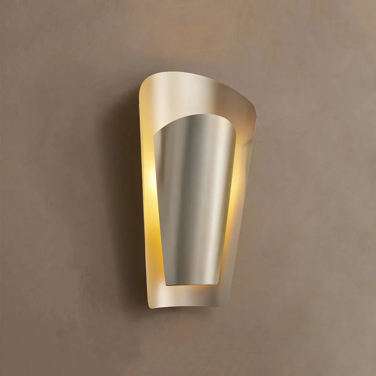 Elowen Sconce