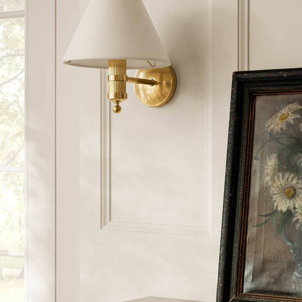 Peregrine Sconce