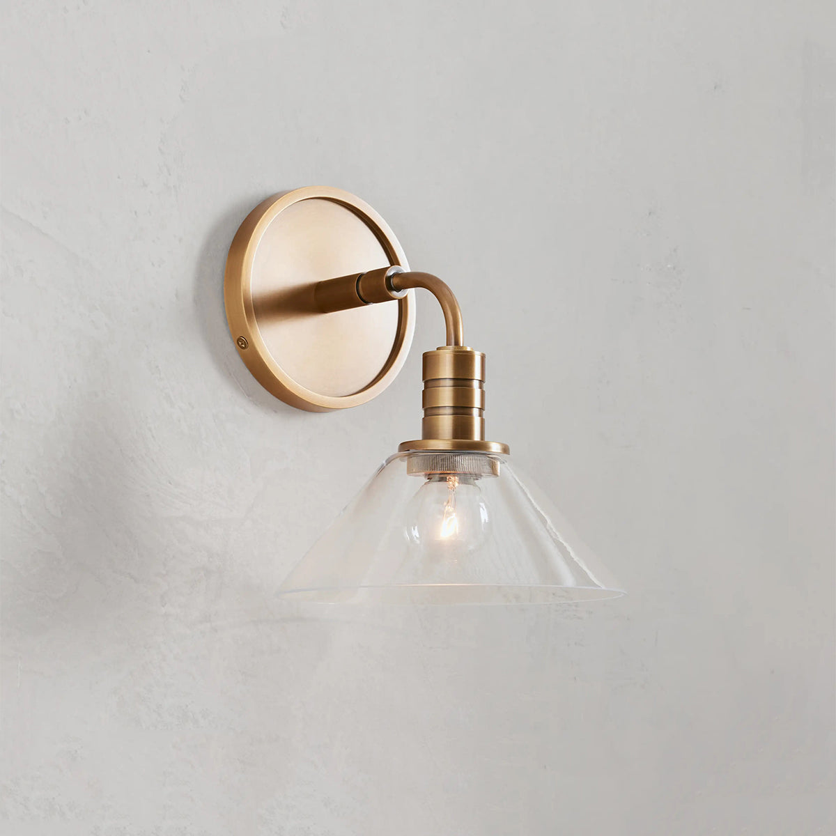 Duke Sconce