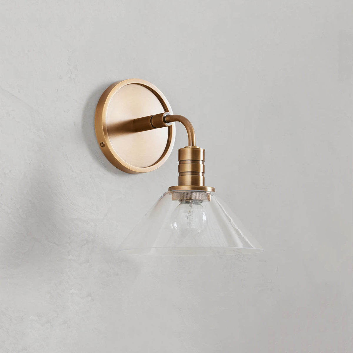 Duke Sconce