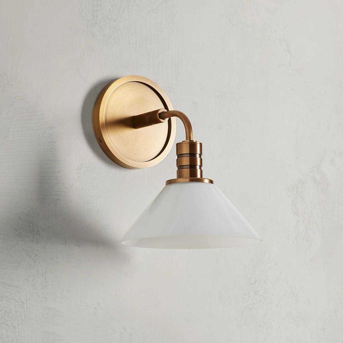 Duke Sconce