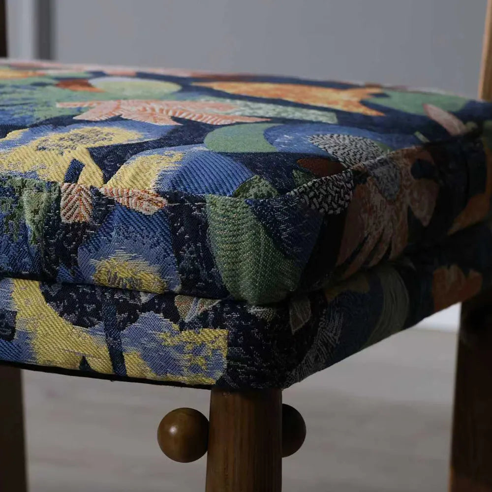 Blake Furniture – Fabric Texture & Upholstered Dining Room Chairs for Elegance